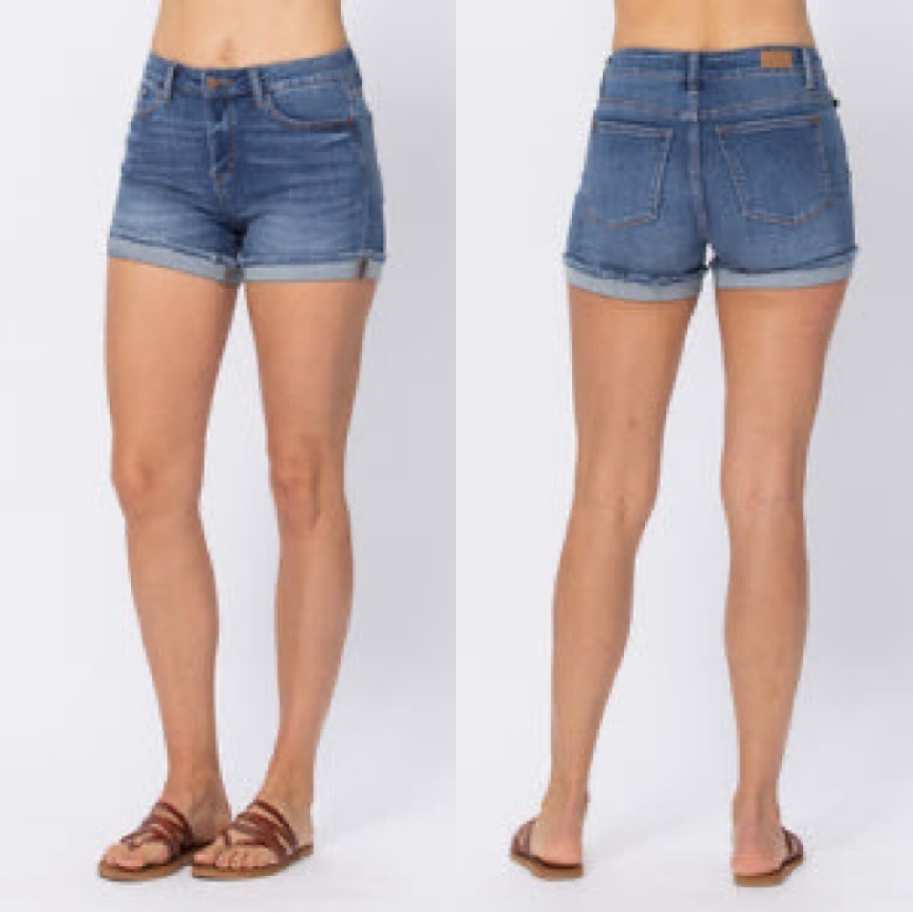 Judy Blue Amanda Cuffed Hem Denim Jeans Shorts Mid Rise in Medium Wash Size 1XL